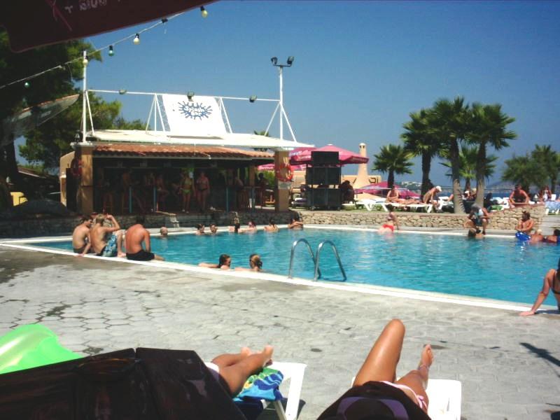 50 - Pool.jpg